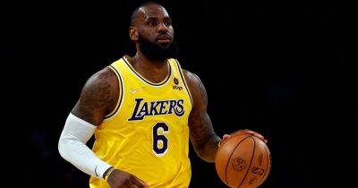 LeBron James signed by Lakers with contract extension option