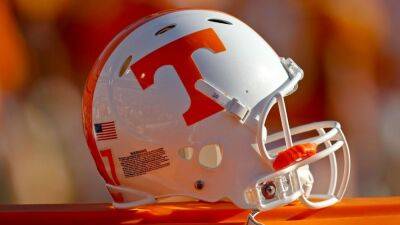 Tennessee Volunteers suspended football player William Mohan following arrest