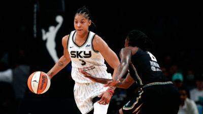 Parker, Sky advance to WNBA semis, beat Liberty