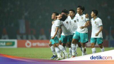 Mochamad Iriawan - Shin Tae-Yong - Tatap Kualifikasi Piala Asia U-20, Timnas U-19 Panggil 36 Pemain - sport.detik.com - Indonesia -  Jakarta - Vietnam - Timor-Leste
