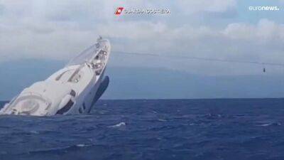 Watch: Yacht sinks off Italy's Calabrian coast after crew and passengers rescued - euronews.com - Italy