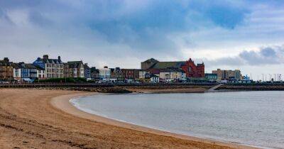 Residents told to keep their 'mouths closed' while swimming through sewage-infected waters - manchestereveningnews.co.uk - Britain