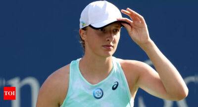 Iga Swiatek - Top-ranked Iga Swiatek must overcome US Open ball concerns - timesofindia.indiatimes.com - France - Usa - New York -  Cincinnati