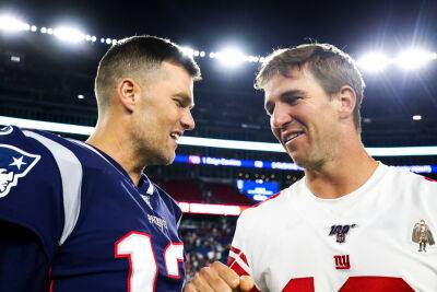 Tom Brady - Tom Brady 'hates' Peyton and Eli Manning's mom, former Giants star jokes - foxnews.com - New York -  New York - state Arizona - state Massachusets