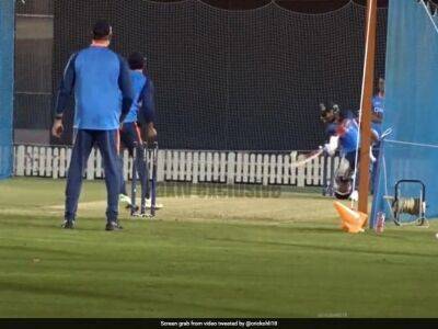 Virat Kohli - Shaheen Shah Afridi - Watch: Virat Kohli Smashes India Bowlers During Practice Ahead Of Asia Cup - sports.ndtv.com - Zimbabwe - Uae - India - Pakistan