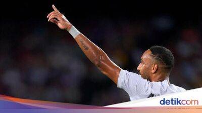 Timo Werner - Pierre-Emerick Aubameyang - Jules Kounde - Liga Spanyol - Mungkin Ini Salam Perpisahan Aubameyang ke Fans Barcelona - sport.detik.com - Gabon