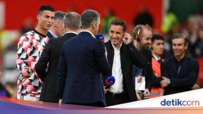 Cristiano Ronaldo - Gary Neville - Jamie Carragher - Roy Keane - Liga Inggris - Eks Liverpool Sindir Ronaldo yang Cuekin Carragher - sport.detik.com - Manchester