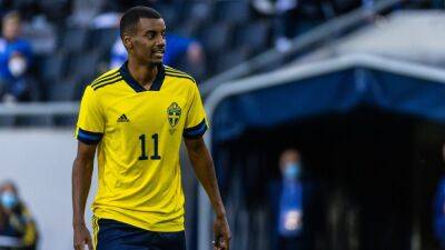 Alexander Isak on the brink of Newcastle move