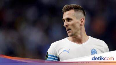 Arkadiusz Milik - Jalani Tes Medis, Arkadiusz Milik Selangkah Lagi Gabung Juventus - sport.detik.com