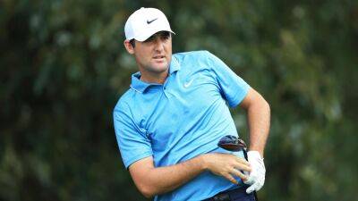 Tour Championship: Scottie Scheffler extends lead, Rory McIlroy fights back after starting with triple bogey
