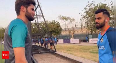 Shaheen Afridi - Watch: Virat Kohli interacts with injured Pakistan pacer Shaheen Afridi ahead of Asia Cup clash - timesofindia.indiatimes.com - Australia - New Zealand - India - Sri Lanka - Pakistan