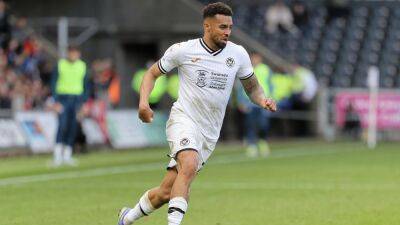 Cyrus Christie makes Hull City switch in two-year deal
