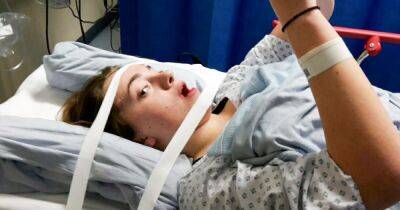 Girl breaks her neck attempting TikTok viral challenge with friends - manchestereveningnews.co.uk