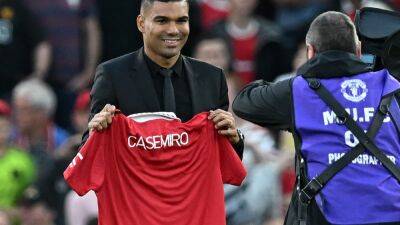 Casemiro Could Make Manchester United Debut At Southampton