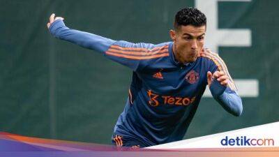 Cristiano Ronaldo - Jorge Mendes - Ajax Amsterdam - Luciano Spalletti - Rumor Transfer: Napoli, Mau Gak Beli Ronaldo? - sport.detik.com - Manchester - Portugal -  Amsterdam - Nigeria