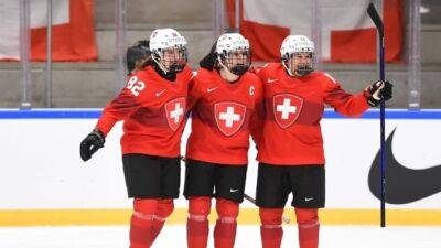 Switzerland, Czech Republic win openers at women's hockey worlds