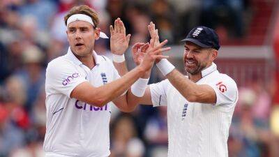 England make swift progress on opening day of second South Africa Test
