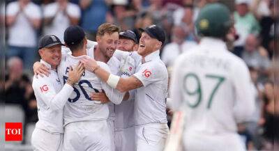 James Anderson - Ollie Robinson - Keegan Petersen - 2nd Test: England beat South Africa by an innings and 85 runs - timesofindia.indiatimes.com - South Africa