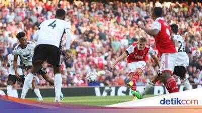 Martin Odegaard - Gabriel Jesus - Gabriel Martinelli - Liga Inggris - Arsenal Vs Fulham: Menang 2-1, Meriam London Masih Sempurna - sport.detik.com