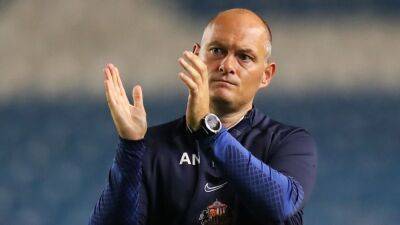 Alex Neil leaves Sunderland to become manager of Championship rivals Stoke