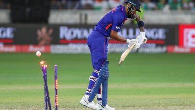 India vs Pakistan: KL Rahul Dismissed For Duck By Teenaged Pakistani Debutant Naseem Shah In Asia Cup. Watch