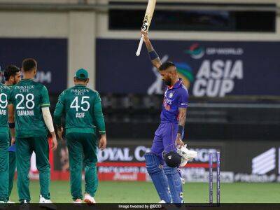 Hardik Pandya, Bhuvneshwar Kumar Star As All-round India Pull Off Narrow Win Over Pakistan - sports.ndtv.com - India - Dubai - Pakistan