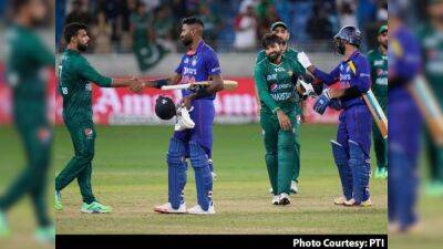 Shaheen Shah Afridi - Bhuvneshwar Kumar - Javed Miandad - IND vs PAK, Asia Cup 2022: Experts Praise Team Pakistan After Narrow Loss To India - sports.ndtv.com - India - Dubai - Pakistan -  Karachi
