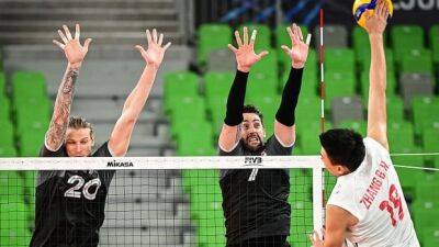 Canadian men rebound at volleyball worlds with 3-set sweep of China - cbc.ca