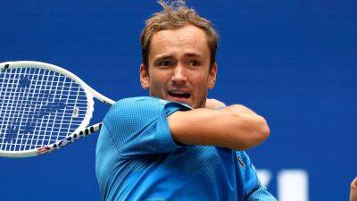 Daniil Medvedev cruises past Stefan Kozlov in first round to start US Open title defence in New York