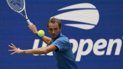Roger Federer - Arthur Rinderknech - Stefan Kozlov - US Open 2022: Daniil Medvedev Enters Second Round With Straight Sets Win - sports.ndtv.com - Russia - France - Usa - county Arthur