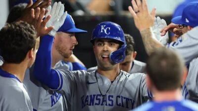 Blue Jays acquire 2-time all-star outfielder Whit Merrifield from Royals
