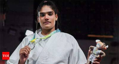 CWG 2022: Tulika Maan wins silver in women's 78kg judo event - timesofindia.indiatimes.com - Scotland - New Zealand - India - Birmingham - Fiji -  Delhi - Mauritius
