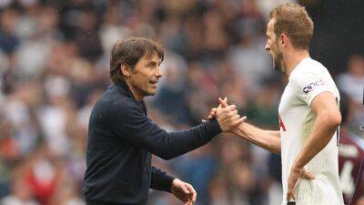 Antonio Conte says he 'would like' Harry Kane to sign a new contract at Spurs and feels striker is 'happy'