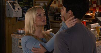 ITV Coronation Street fans 'work out' how Kelly will exit after latest Aadi decision