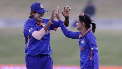 Harmanpreet Kaur - Jhulan Goswami - Harmanpreet Kaur Confirms Jhulan Goswami's Retirement After England Series, Says "Nobody Can Fill In Her Shoes" - sports.ndtv.com - India - Pakistan