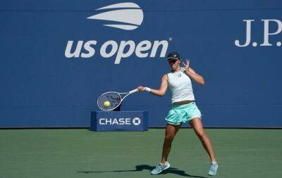 Sloane Stephens - Iga Swiatek - Jasmine Paolini - Greet Minnen - Swiatek eases into US Open second round - beinsports.com - France - Belgium - Italy - Usa - Poland - New York - county Stephens