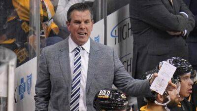 Penguins sign coach Sullivan to three-year contract extension
