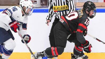 Sarah Fillier - Canada's women squander 2-goal lead at hockey worlds, lose top seed status to U.S. - cbc.ca - Sweden - Finland - Germany - Denmark - Switzerland - Usa - Canada - Hungary