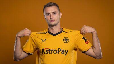 Nathan Collins - Scott Sellars - Matheus Nunes - Wolves announce signing of Austrian centre-forward Sasa Kalajdzic from VfB Suttgart in £15m deal - eurosport.com - Germany - Austria