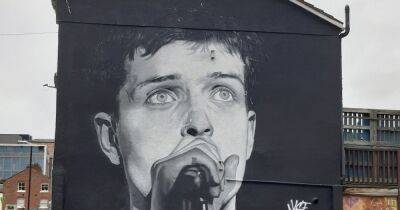 Search underway for new Ian Curtis mural site as original building is now "unavailable" - manchestereveningnews.co.uk - Manchester