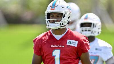Dolphins' Tua Tagovailoa talks Tom Brady-linked NFL probe: 'I think the team is all in with me'