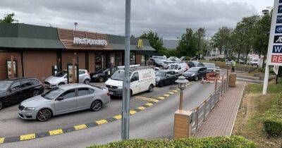 Woman arrested after wielding knife at McDonald's restaurant - manchestereveningnews.co.uk - Manchester