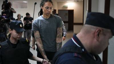Brittney Griner trial: Russian prosecutors ask for 9 1/2-year sentence, WNBA star apologizes