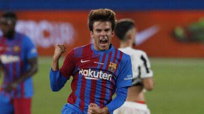 LA Galaxy to sign Barca midfielder Puig - channelnewsasia.com - Los Angeles