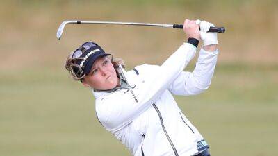 Follow Brooke Henderson's second round at the AIG Women's Open