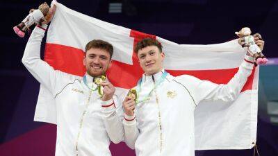 Matty Lee and Noah Williams defy cramp to claim Commonwealth gold