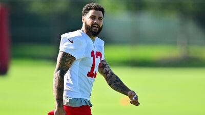 Mike Evans - Chris Godwin - Julio Aguilar - Cliff Welch - Todd Bowles - Bucs' Mike Evans leaves practice Friday after tweaking hamstring - foxnews.com - Florida - county Bay