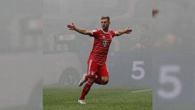 Watch: Bayern Munich Star Scores With Cheeky Free-Kick As Smoke Engulfs Stadium