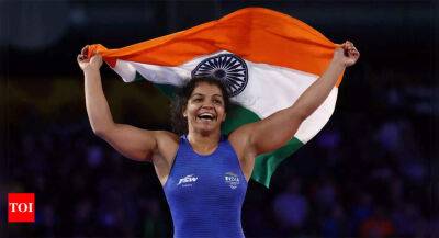 From crisis of confidence to CWG gold, Sakshi Malik turns a corner - timesofindia.indiatimes.com - Canada - India - Birmingham