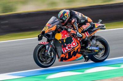 Record-setting Zarco on Silverstone pole as SA's Binders struggle